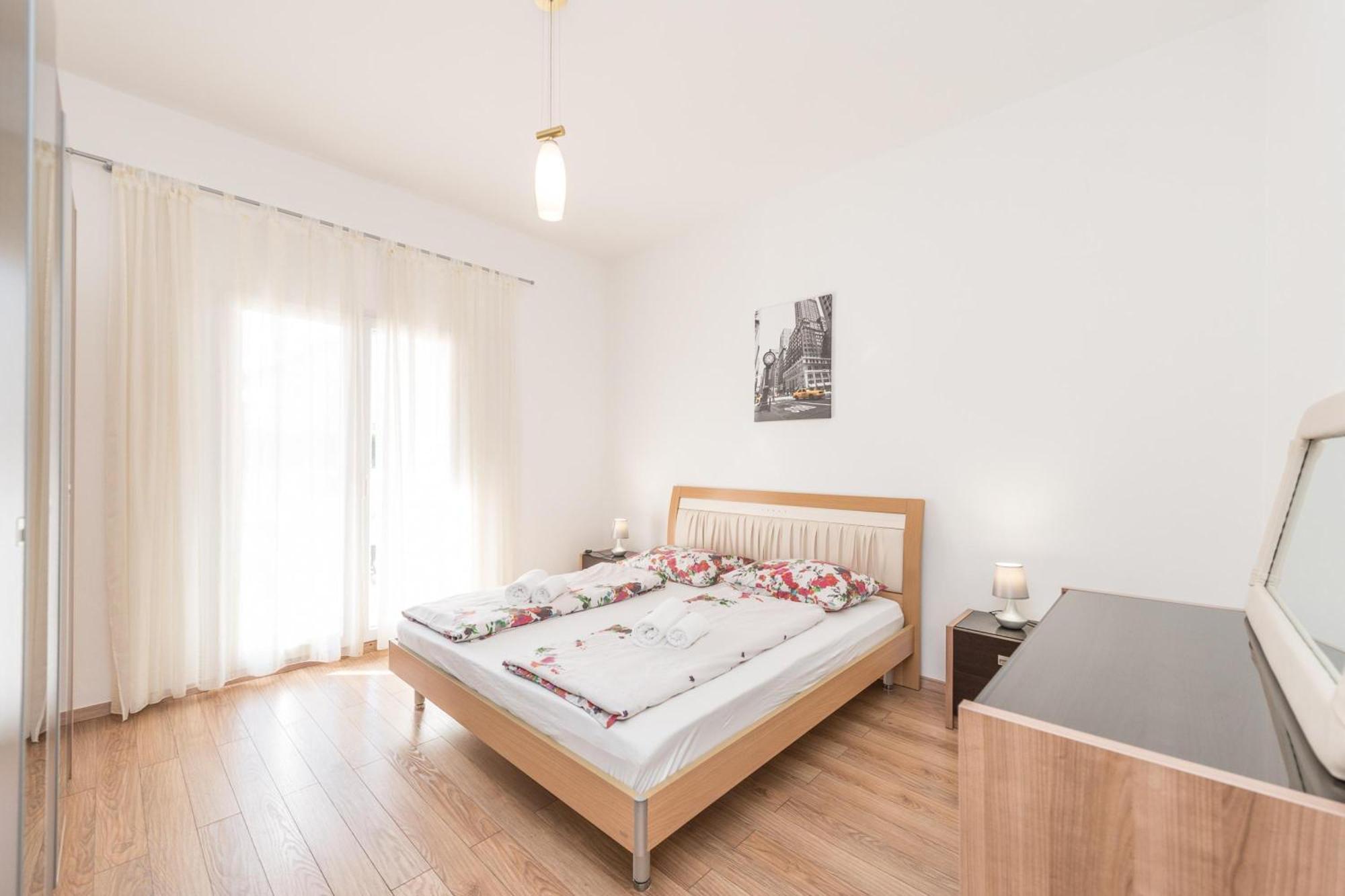 Family Friendly Pool House Ana - Happy Rentals Bibinje Exterior foto