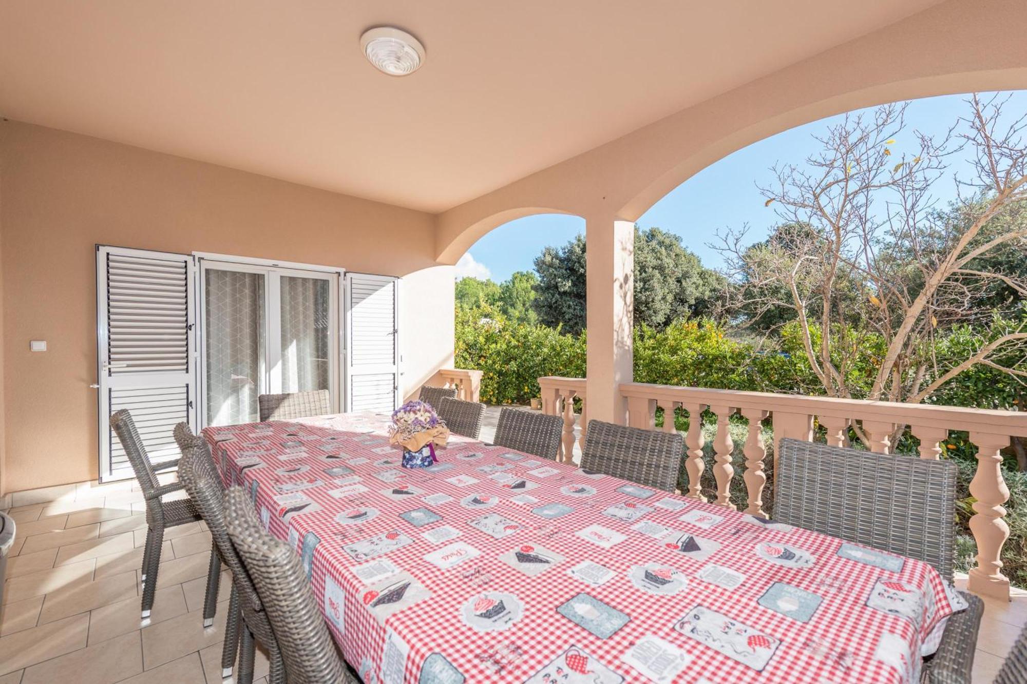 Family Friendly Pool House Ana - Happy Rentals Bibinje Exterior foto