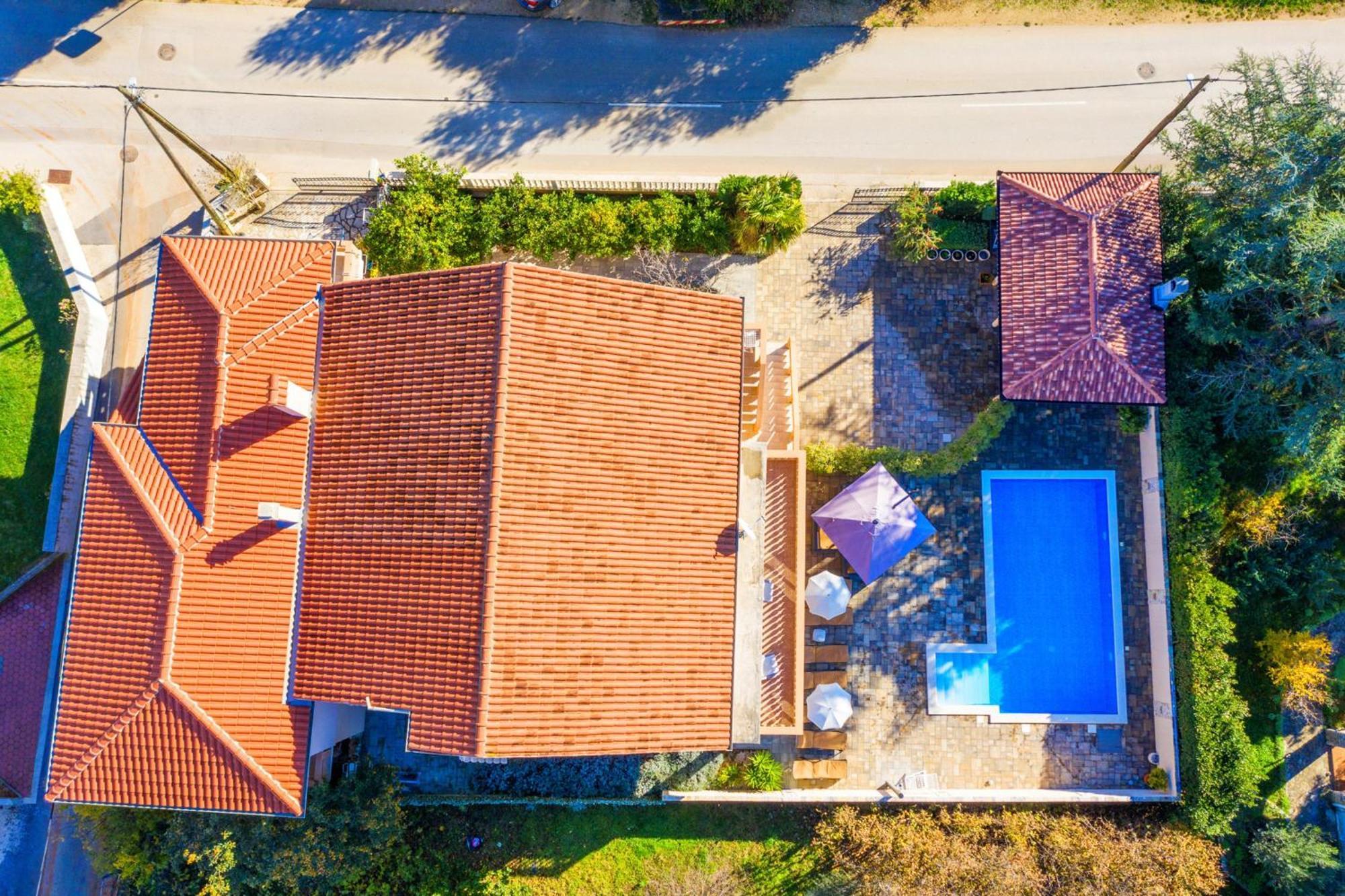 Family Friendly Pool House Ana - Happy Rentals Bibinje Exterior foto